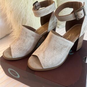 Diba true  Beige Heeled Sandals